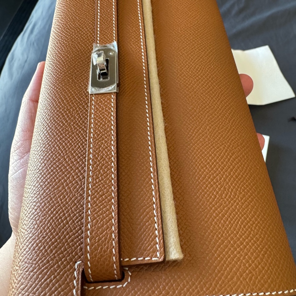Hermès Kelly To-Go Wallet in Gold PHW - Picture 7 of 7